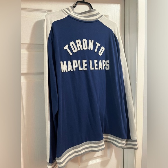 Toronto Maple Leafs track jacket - Picture 3 of 3